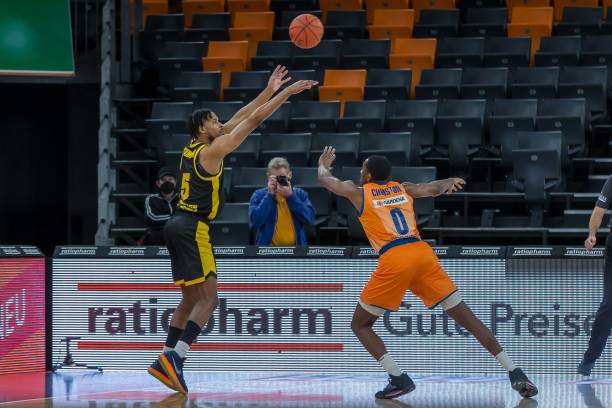 不因一场失 不因一场失