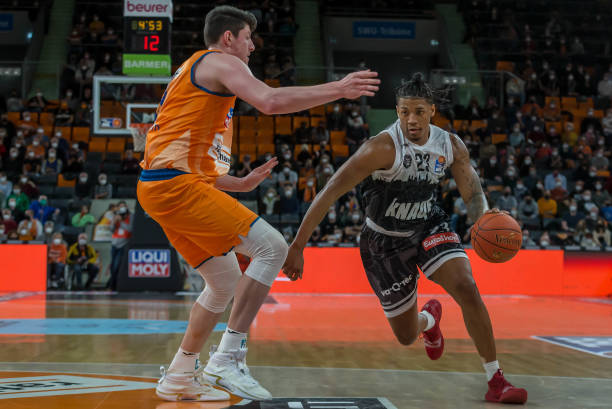 千球背后的 千球背后的