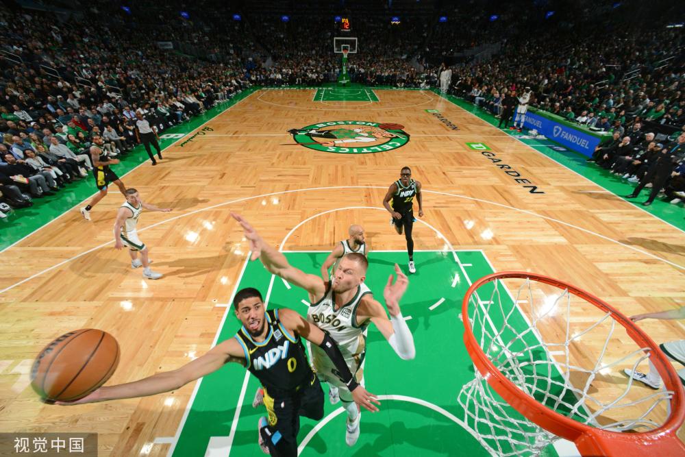 他首次打入 他首次打入